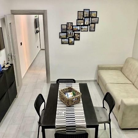 Nel Cuore Di Napoli Apartment Exterior photo